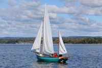 Sailing Drascombe Lugger
