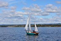 Drascombe Lugger sailboat
